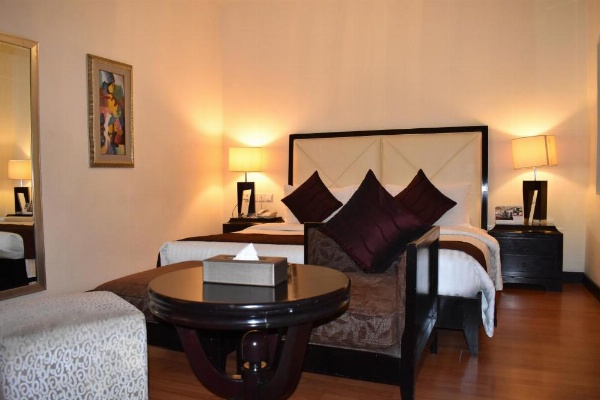 Ramada Plaza by Wyndham Karachi Airport Hotel image 18